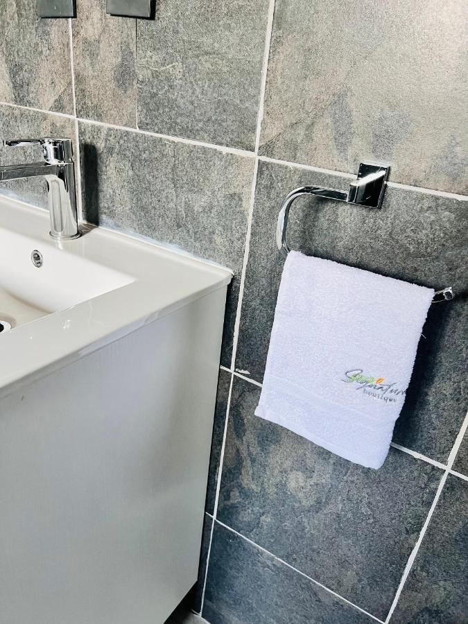Signature Boutique Guesthouse Maun Zewnętrze zdjęcie