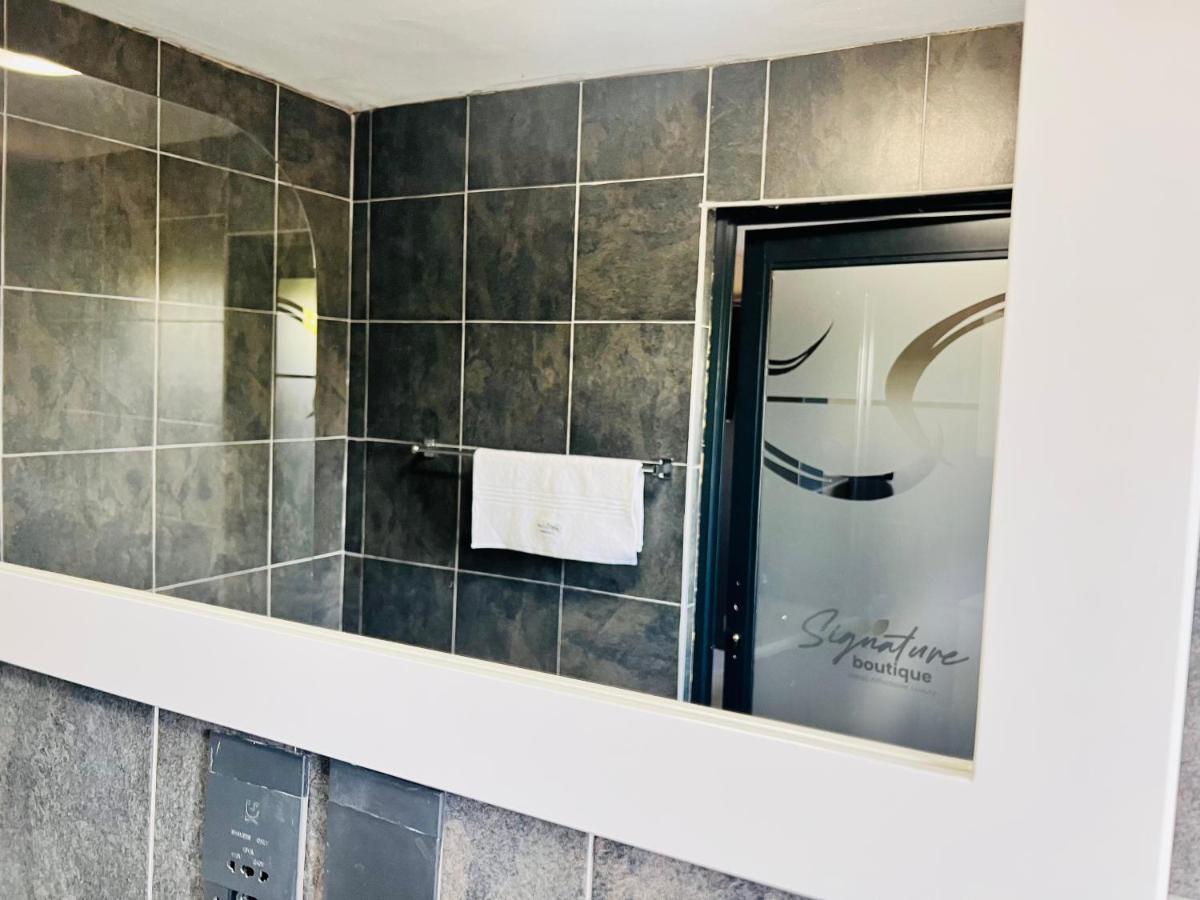 Signature Boutique Guesthouse Maun Zewnętrze zdjęcie
